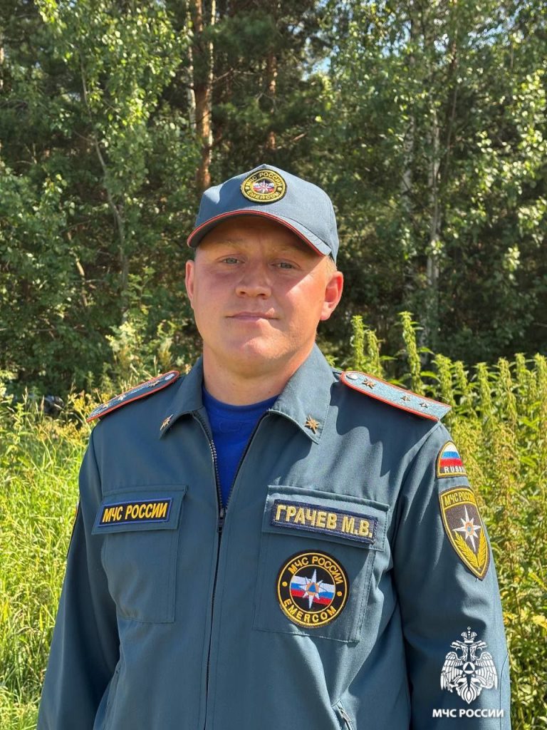 Три спасения за один день: пожарный из Ярославской области проявил невероятное мужество