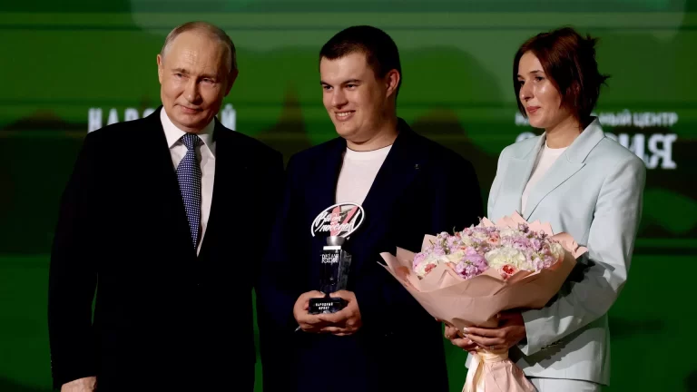 19‑летний Шамиль Устарбеков удостоен премии «Все для Победы!» за спасение людей при паводке